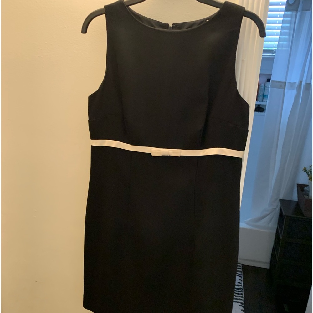 Loft Black sleeveless dress - Ann Taylor Loft - size 8